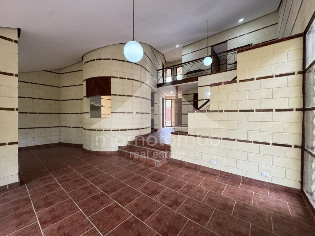 Casa en Venta Villa Fontana Sur, Managua
