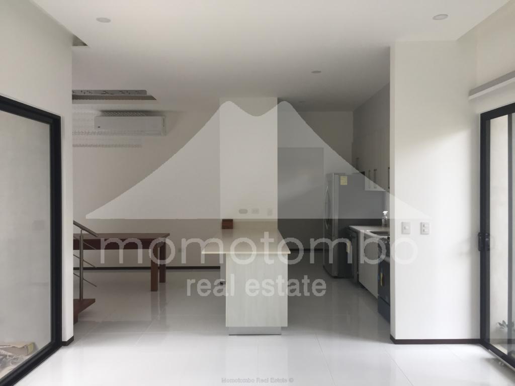 Casa en Renta Villa Fontana Sur, Managua