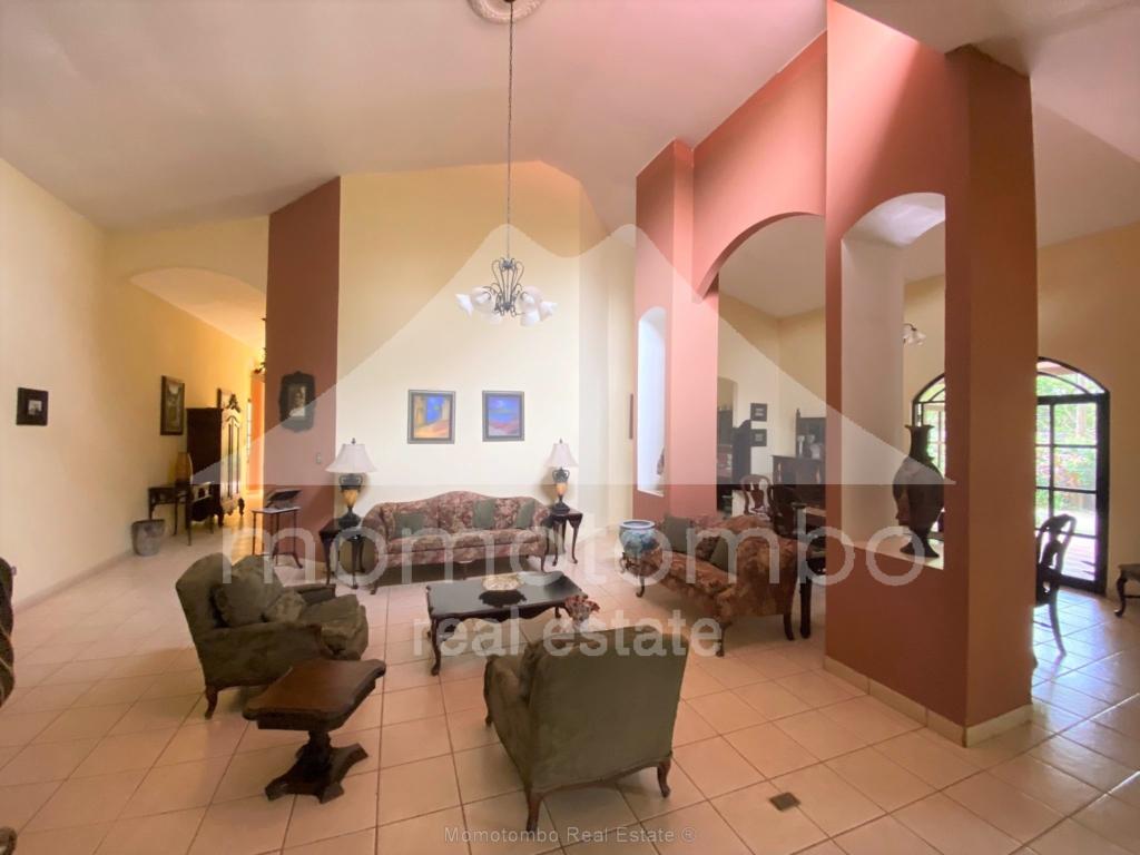 Quinta en Venta Carretera Vieja a Leon, Managua